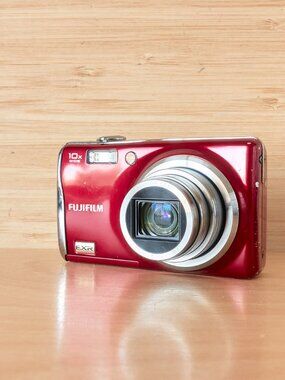 Fujifilm FinePix F80EXR 12MP Red Digital Camera, 10x Optical Zoom